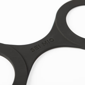 Black rubber band with 'SEI MIO' branding on a white background