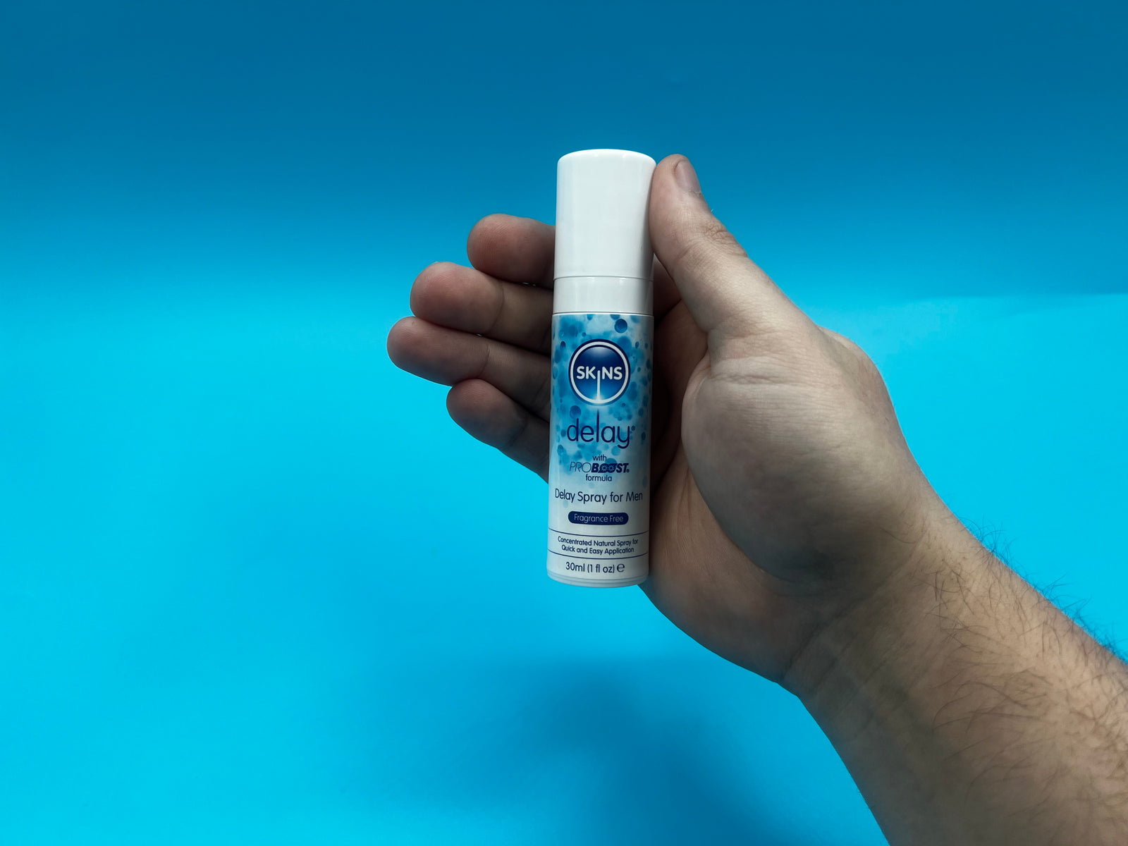 Shaking delay spray well